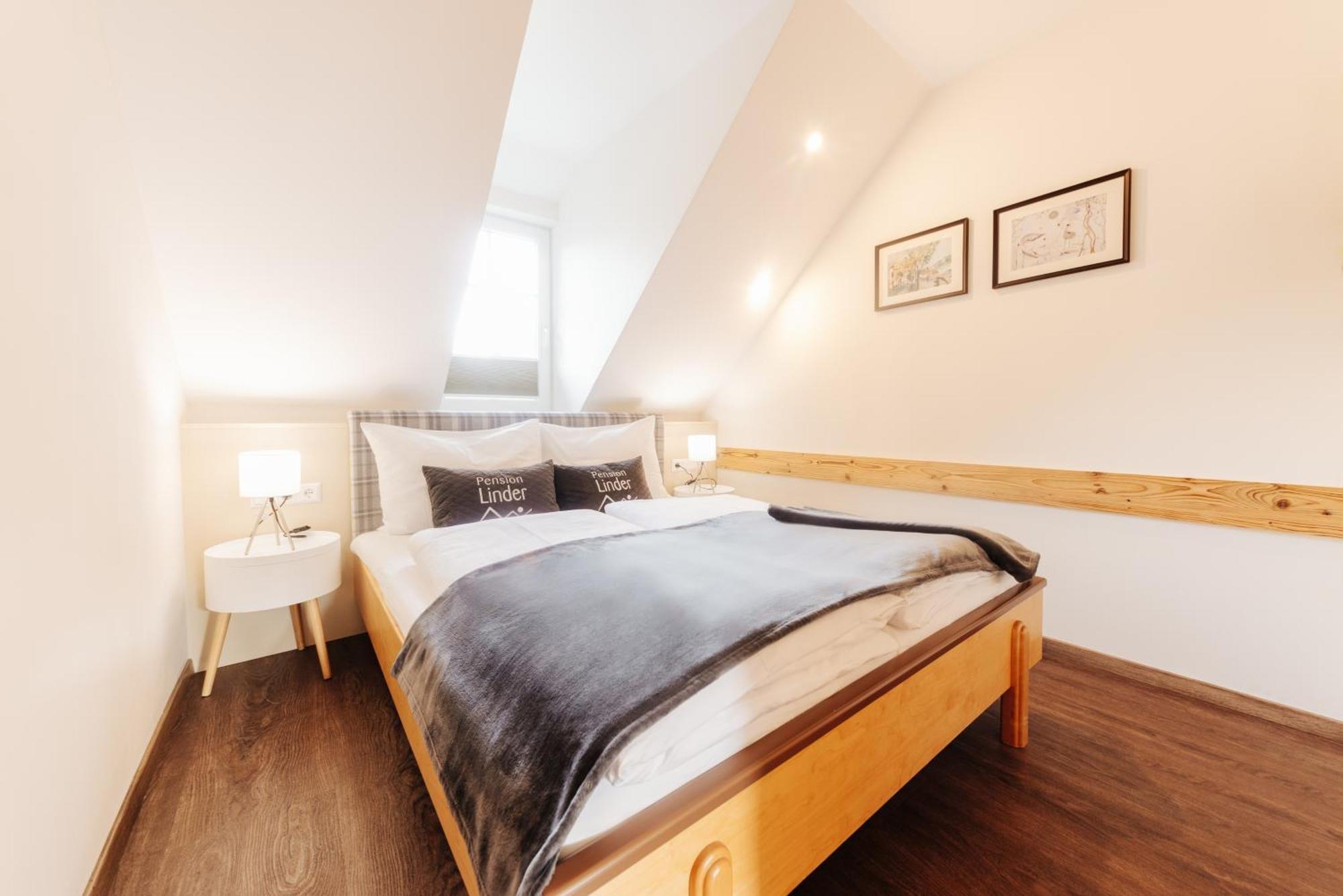 Pension Linder Seeboden Habitación foto